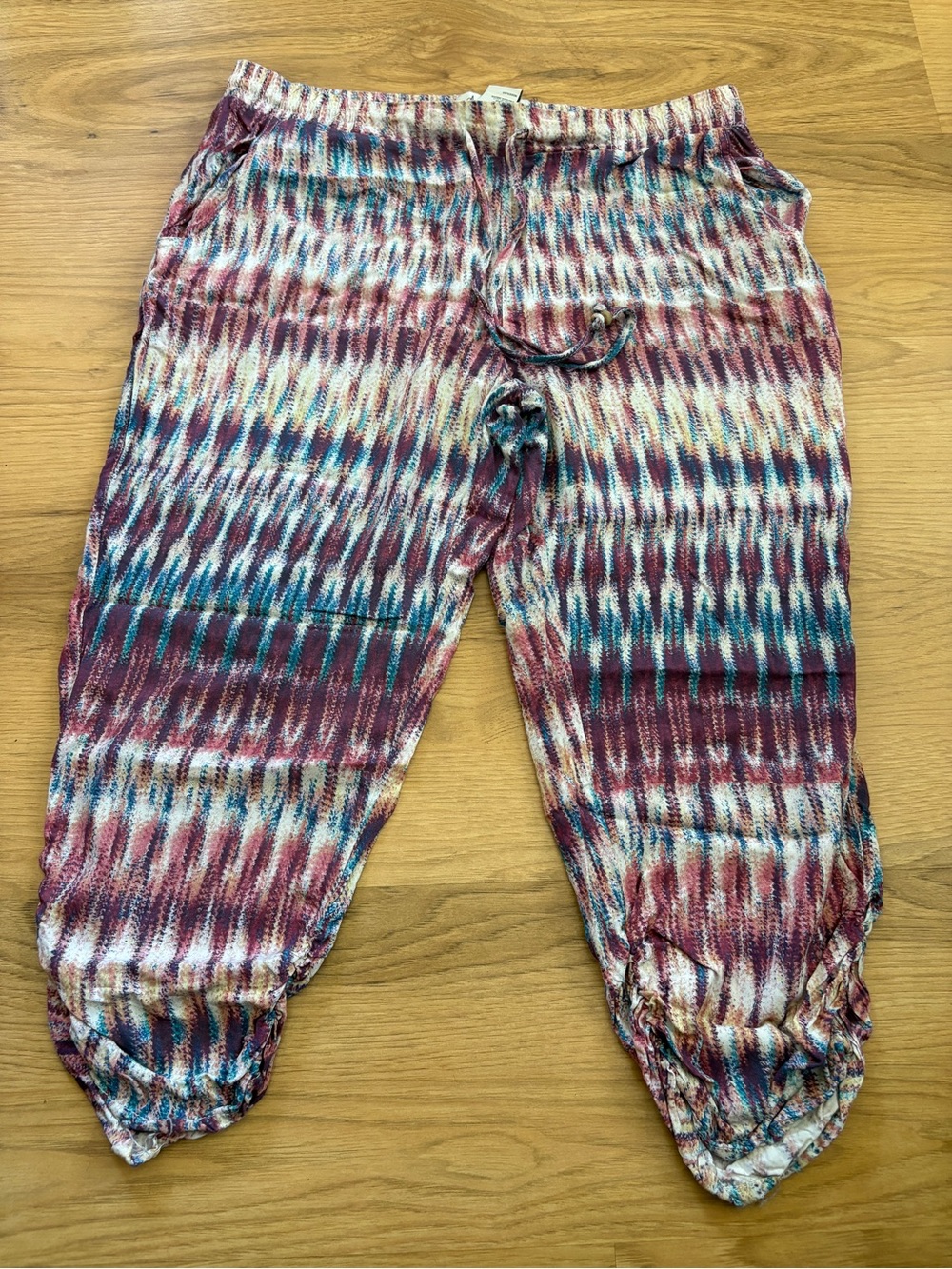 American Rag bohemian cropped Tie-Dye Print Jogger Pants - Multicolor